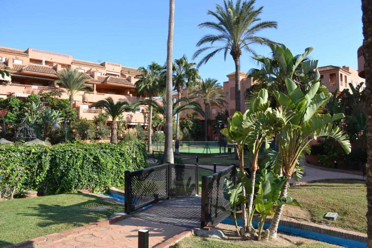 Apartementos Almerimar Golf 외부 사진
